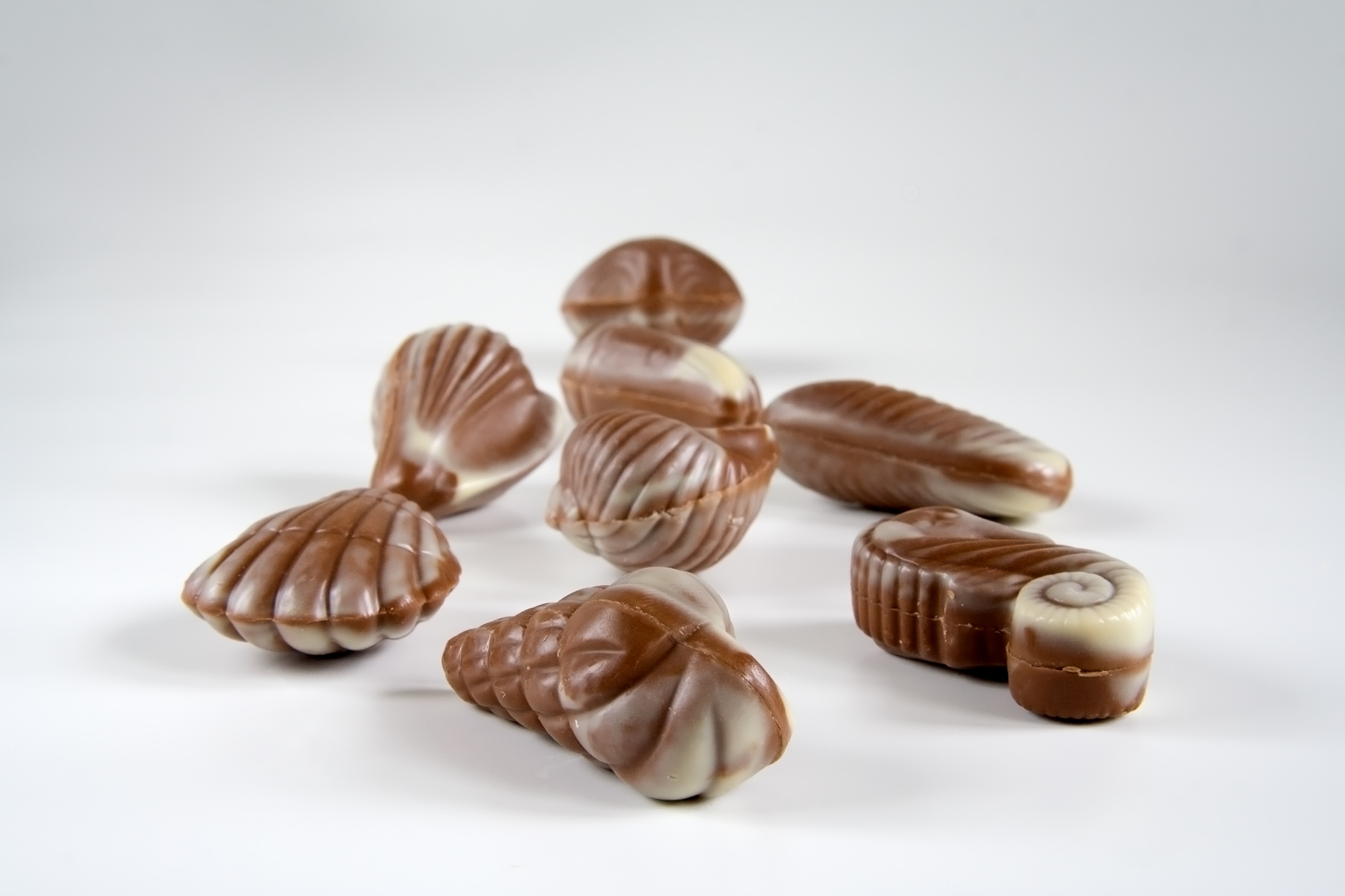Chocolate candy in the form of sea shells