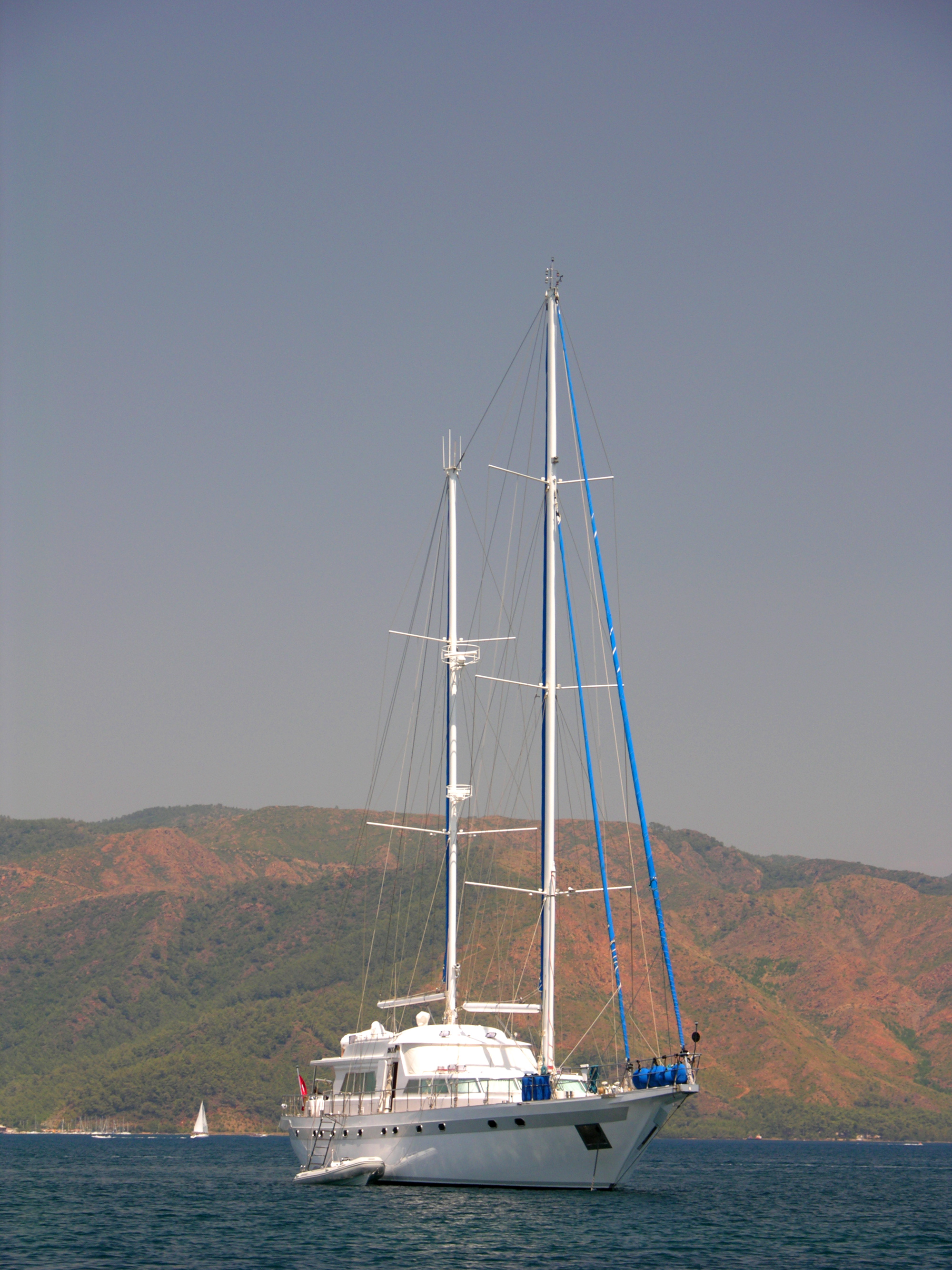 060323_a_7454-sailboat-tourist-resort-ma